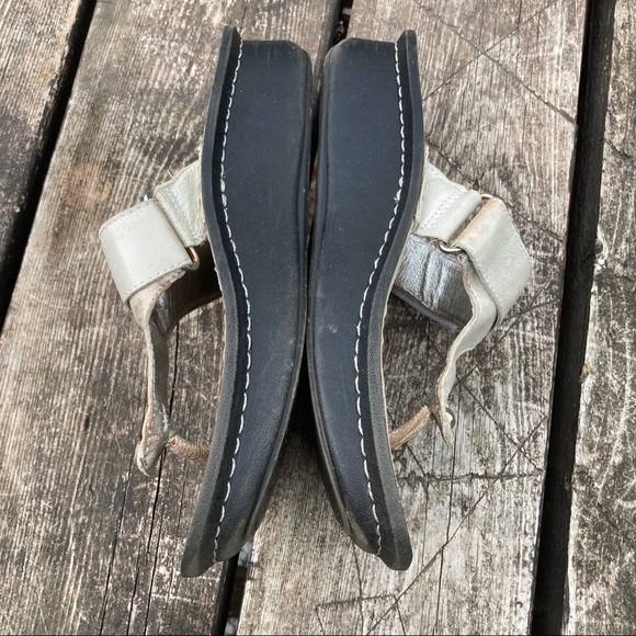 5/$20 Alegria thong cream/metallic platform sandals sz 7 - Picture 3 of 15